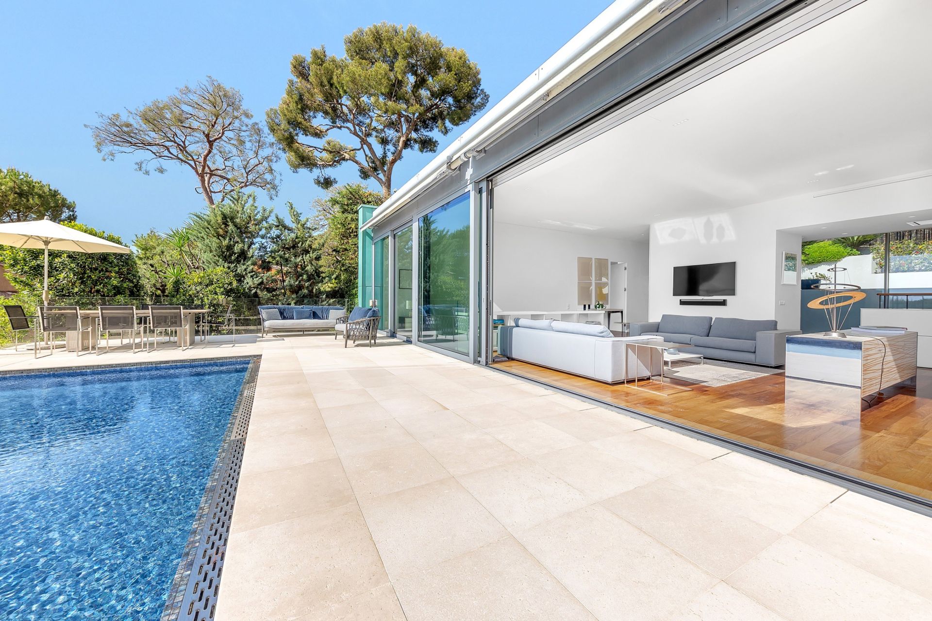 maison contemporaine 7 Pièces en vente sur EZE (06360)