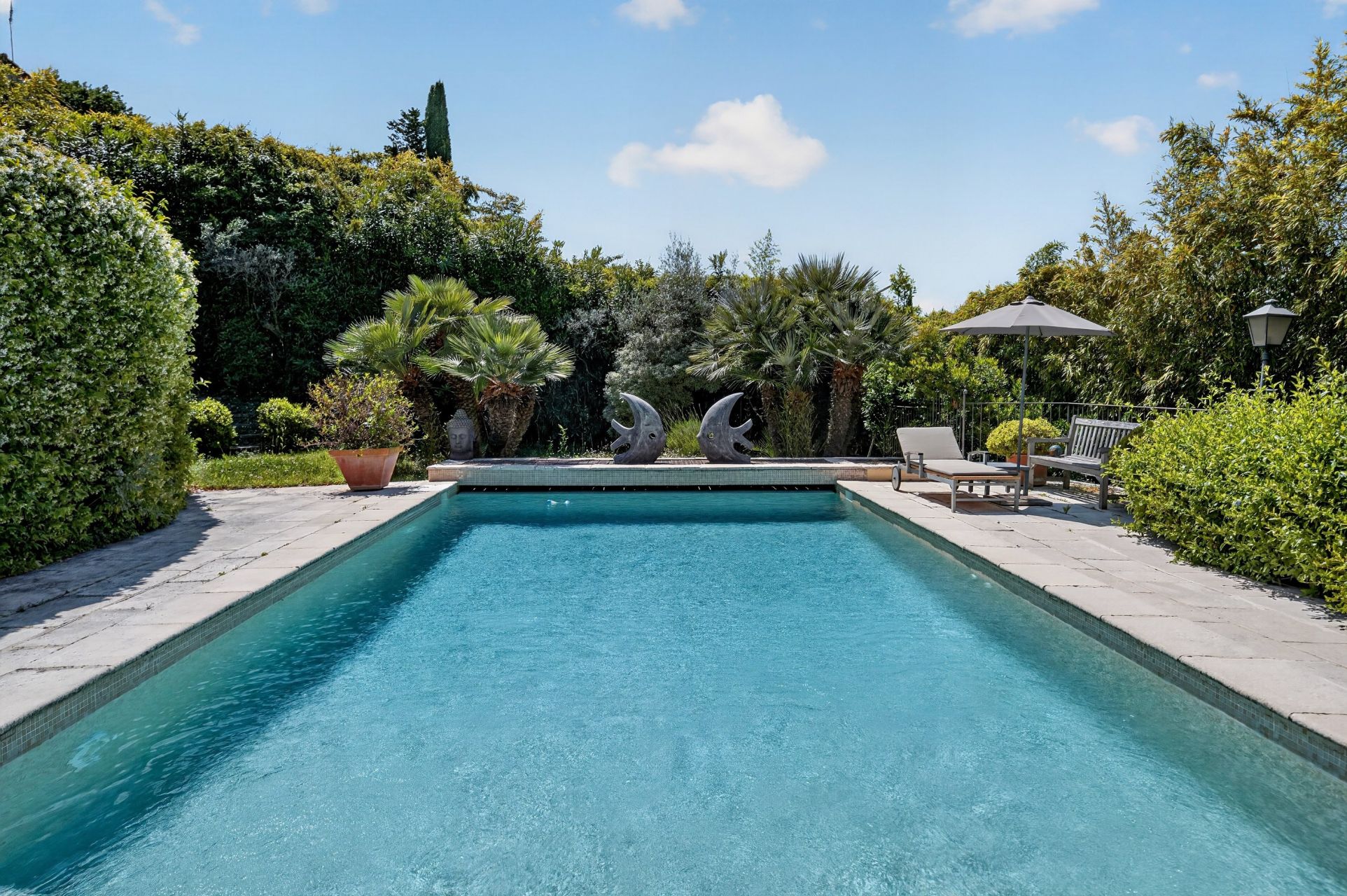 villa 7 Rooms for sale on MOUGINS (06250)