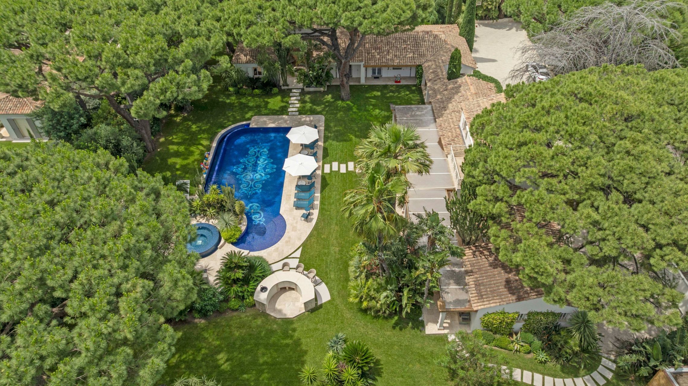 villa 9 Pièces en vente sur ST TROPEZ (83990)