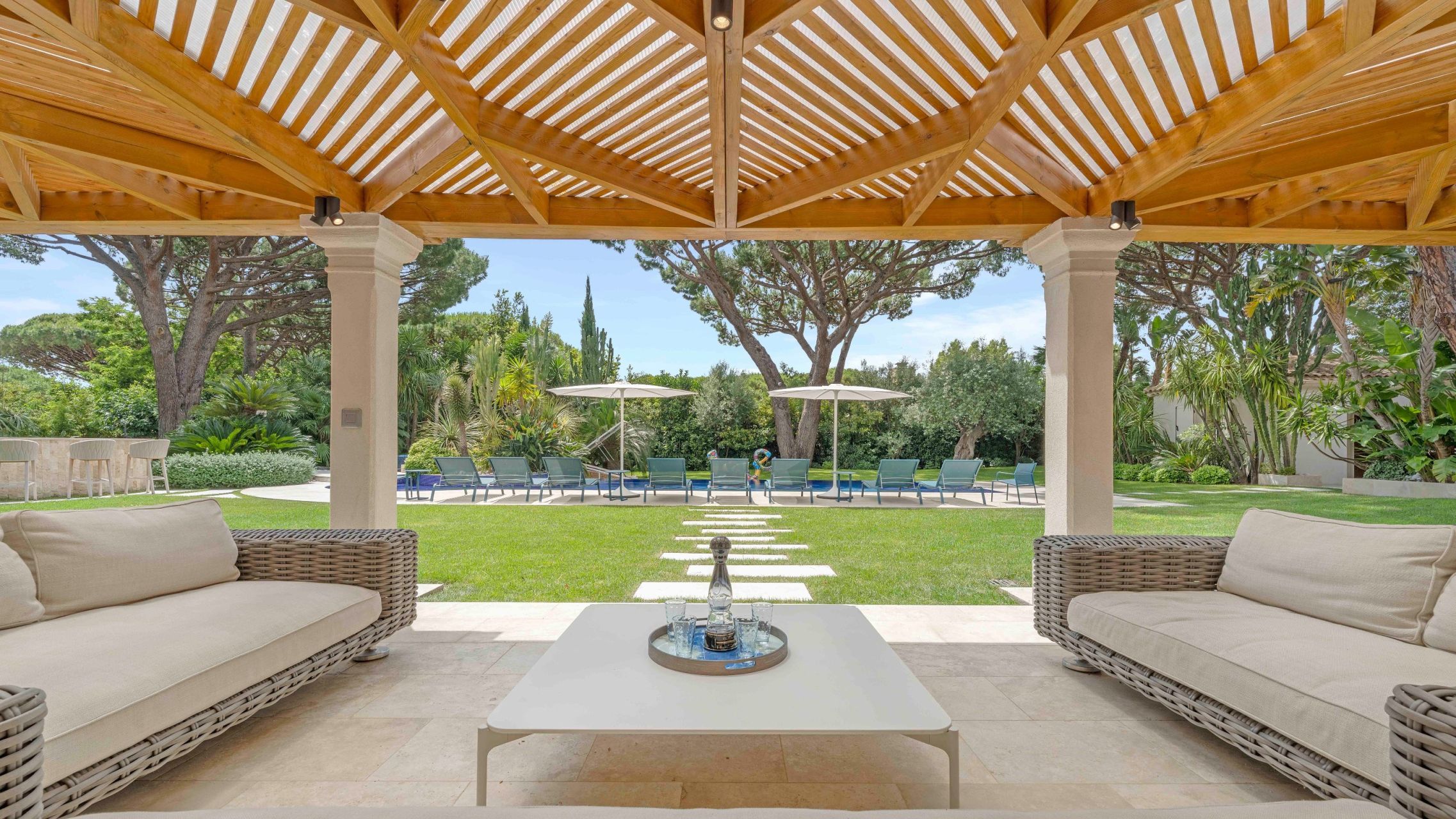 villa 9 Pièces en vente sur ST TROPEZ (83990)