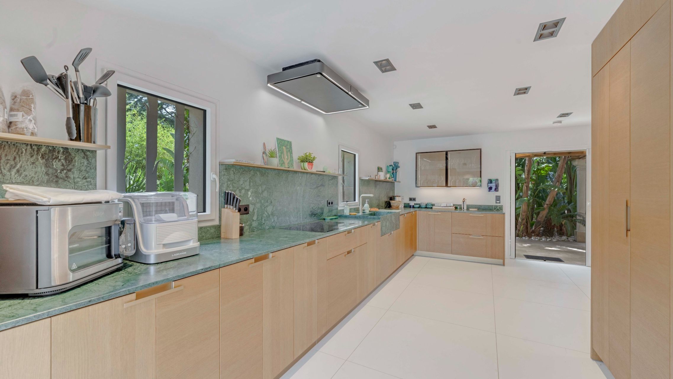 villa 9 Pièces en vente sur ST TROPEZ (83990)