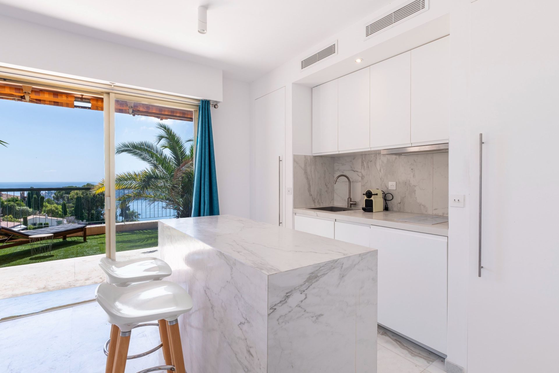 studio en vente sur VILLEFRANCHE SUR MER (06230)