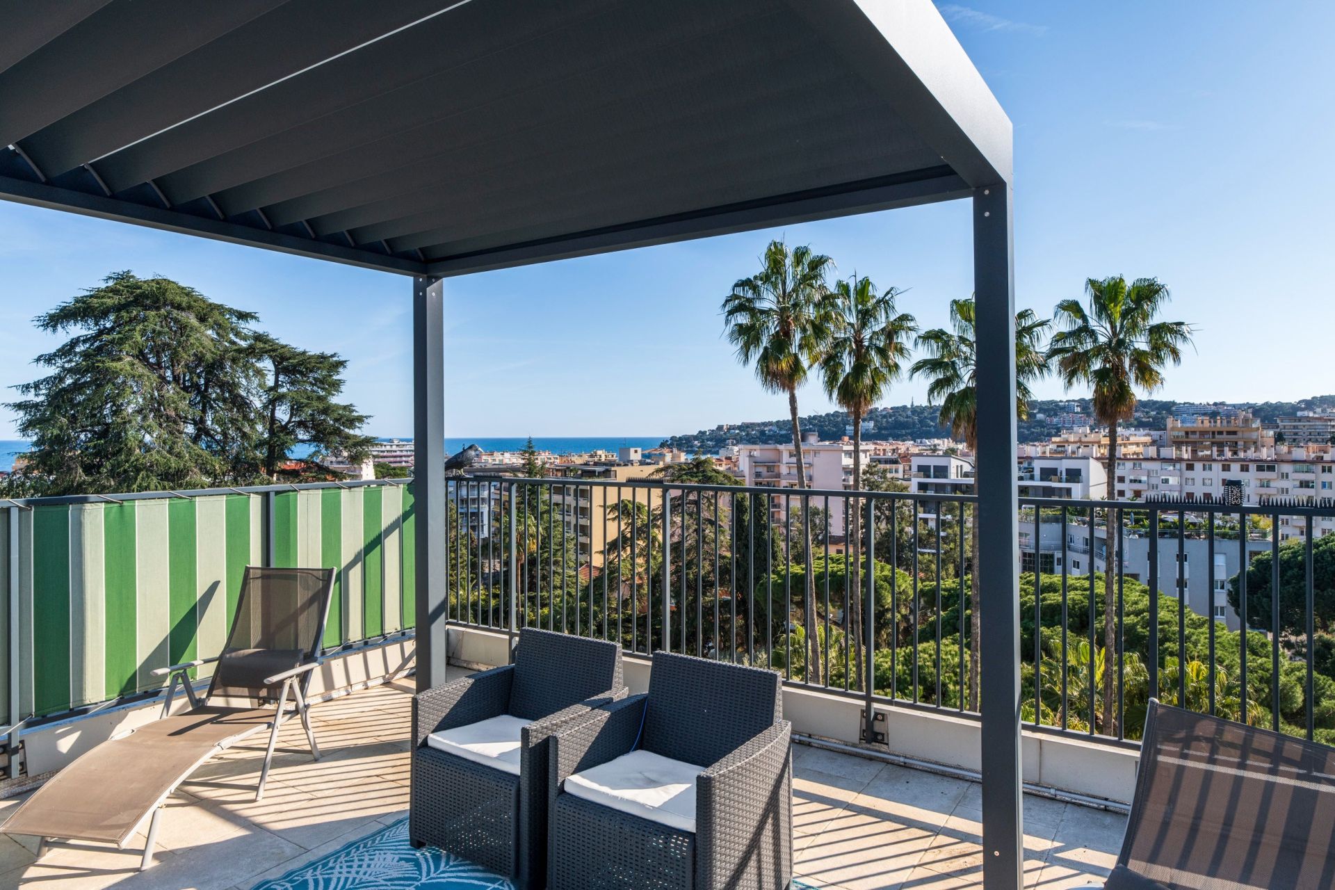 apartment 3 Rooms for sale on MENTON (06500)