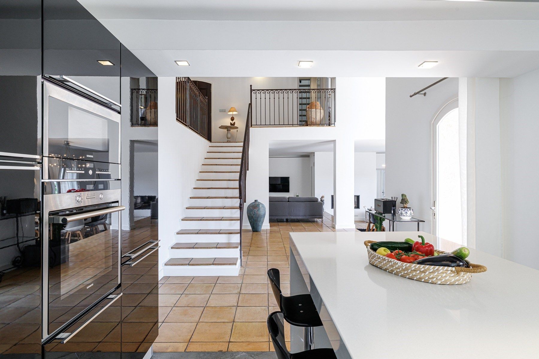villa 5 Rooms for sale on GATTIERES (06510)