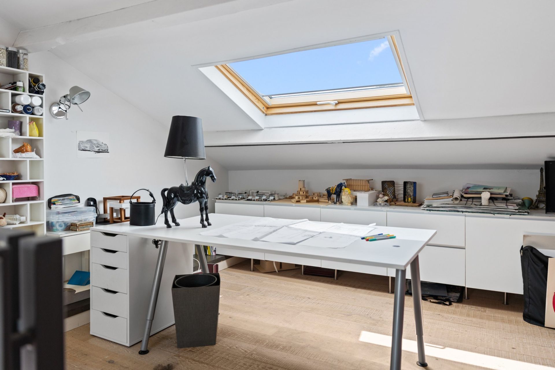 villa 5 Rooms for sale on NICE (06000)