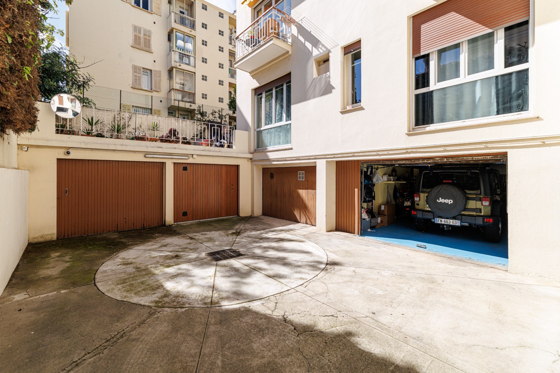 duplex 5 Rooms for sale on NICE (06200)