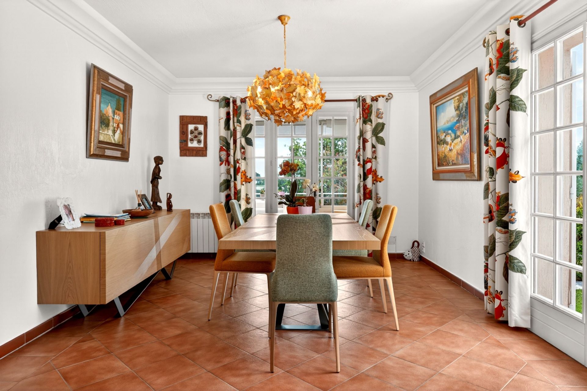villa 7 Rooms for sale on LE ROURET (06650)