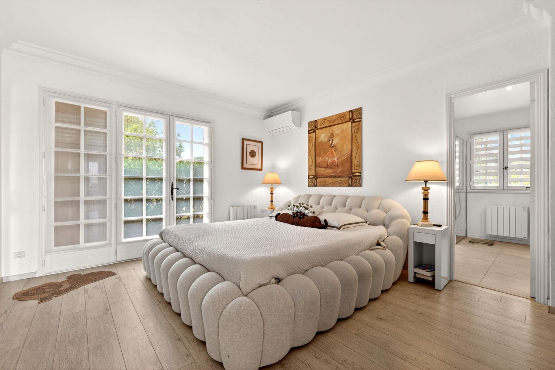 villa 7 Rooms for sale on LE ROURET (06650)