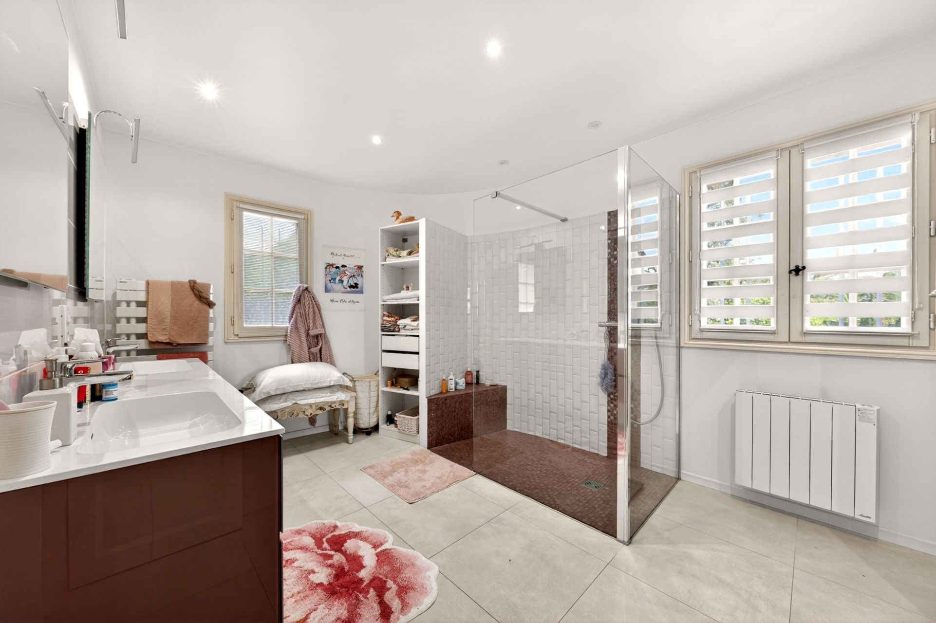 villa 7 Rooms for sale on LE ROURET (06650)