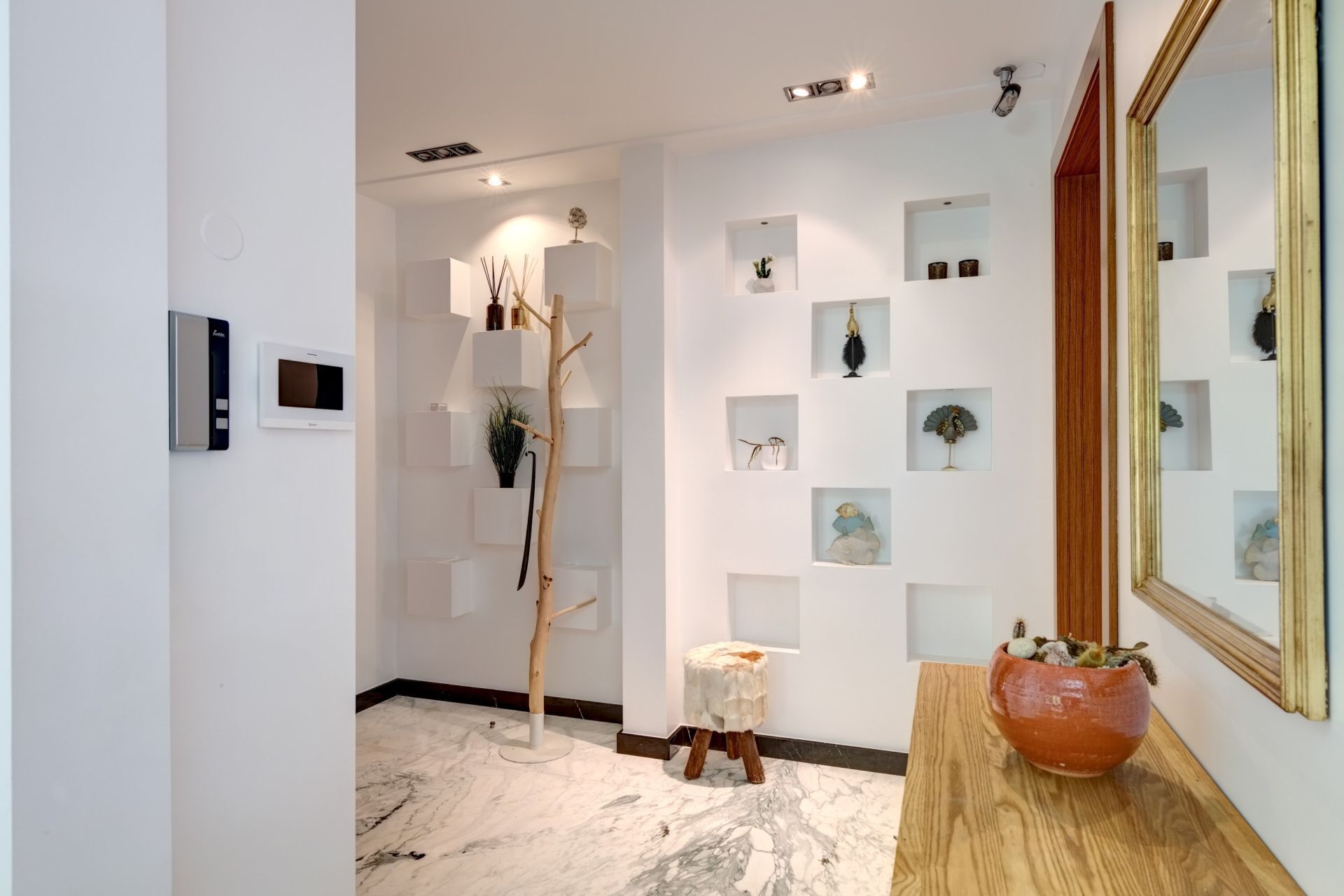 apartment 4 Rooms for sale on CAP D ANTIBES (06160)