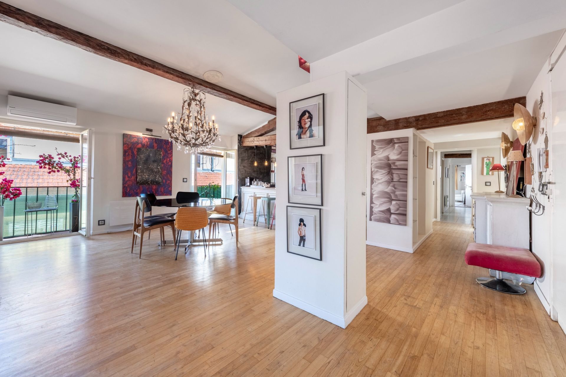apartment 5 Rooms for sale on NICE (06000)