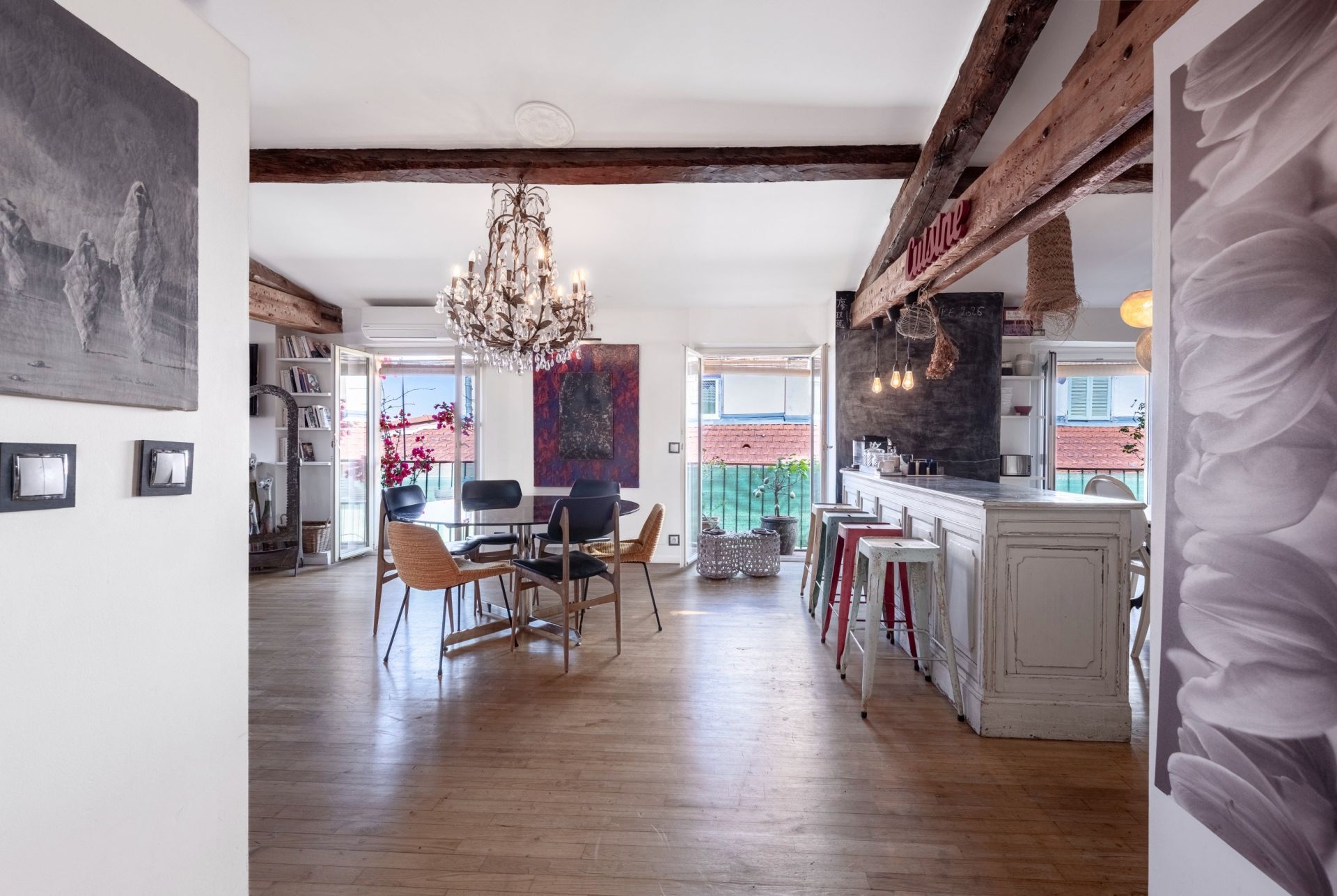 apartment 5 Rooms for sale on NICE (06000)