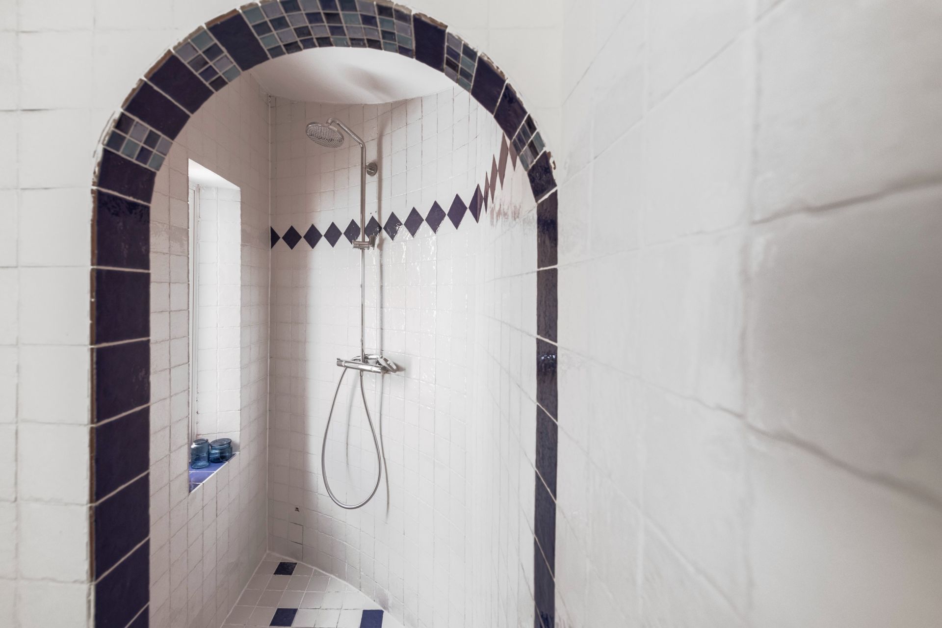 apartment 5 Rooms for sale on NICE (06000)