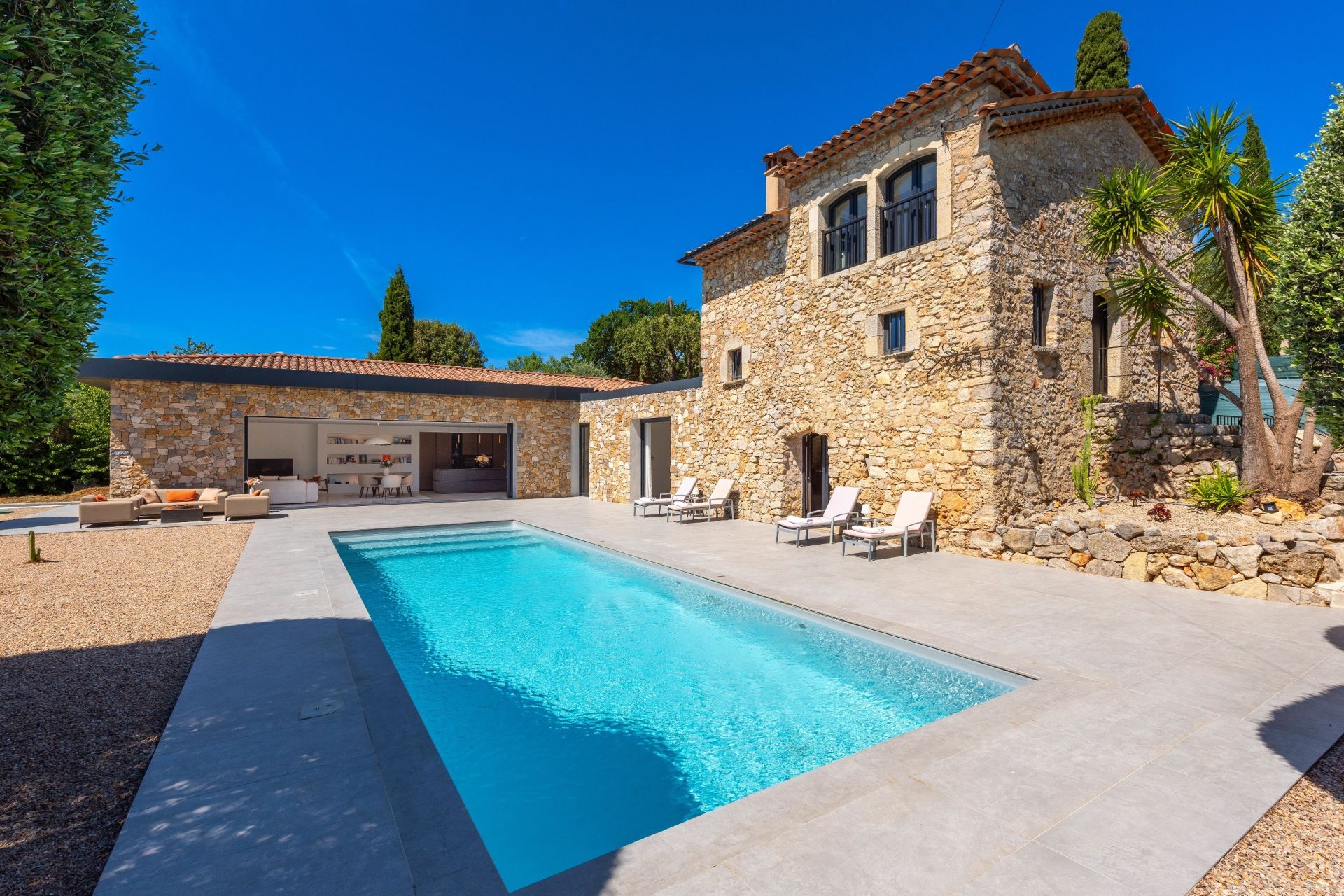 maison provençale 8 Pièces en vente sur LE TIGNET (06530)