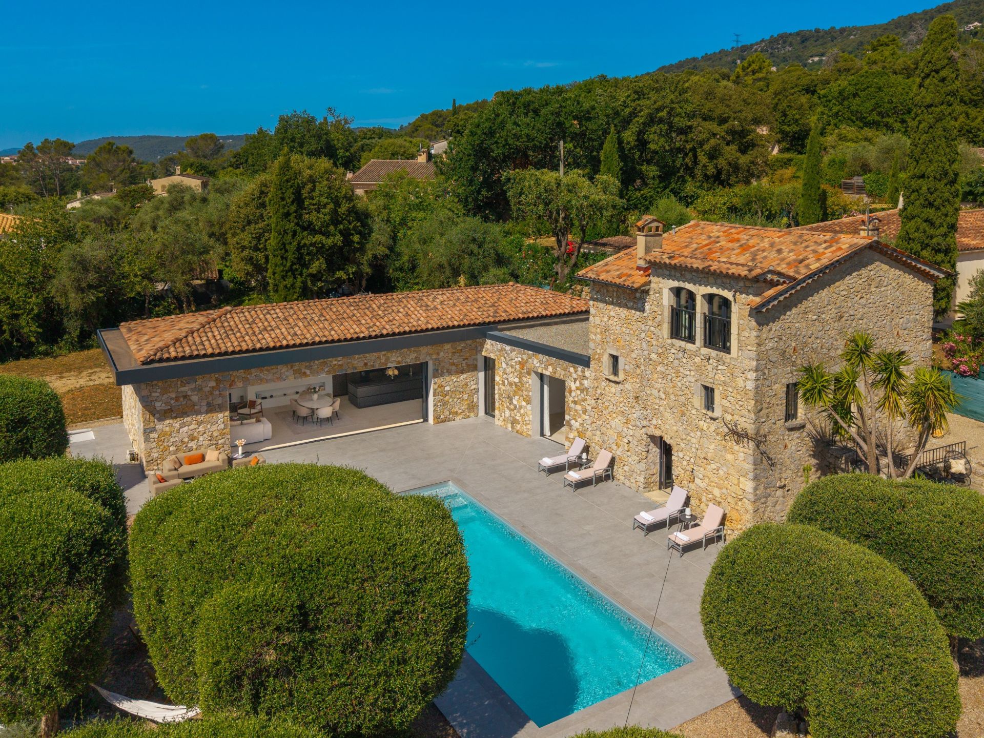 maison provençale 8 Pièces en vente sur LE TIGNET (06530)