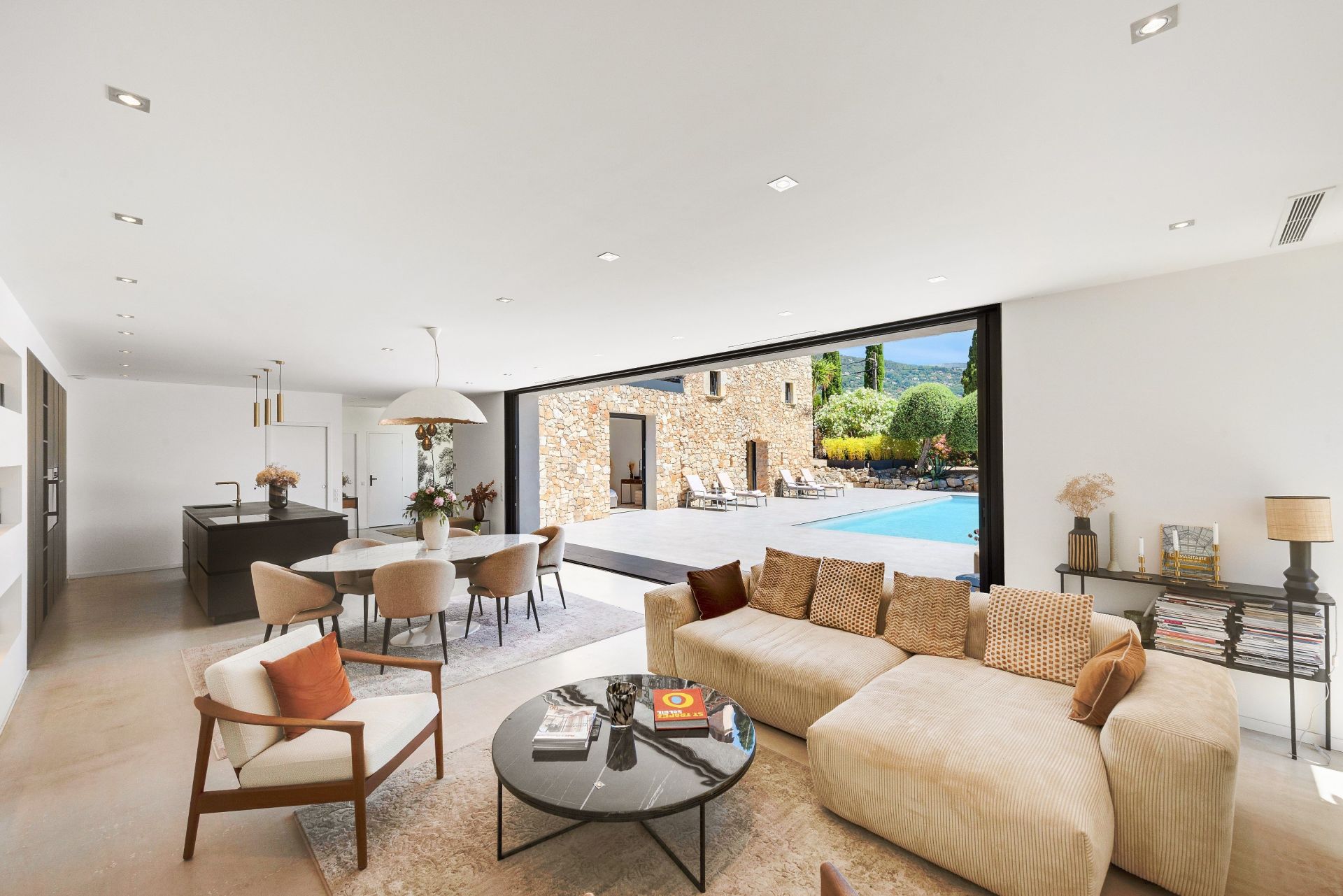maison provençale 8 Pièces en vente sur LE TIGNET (06530)