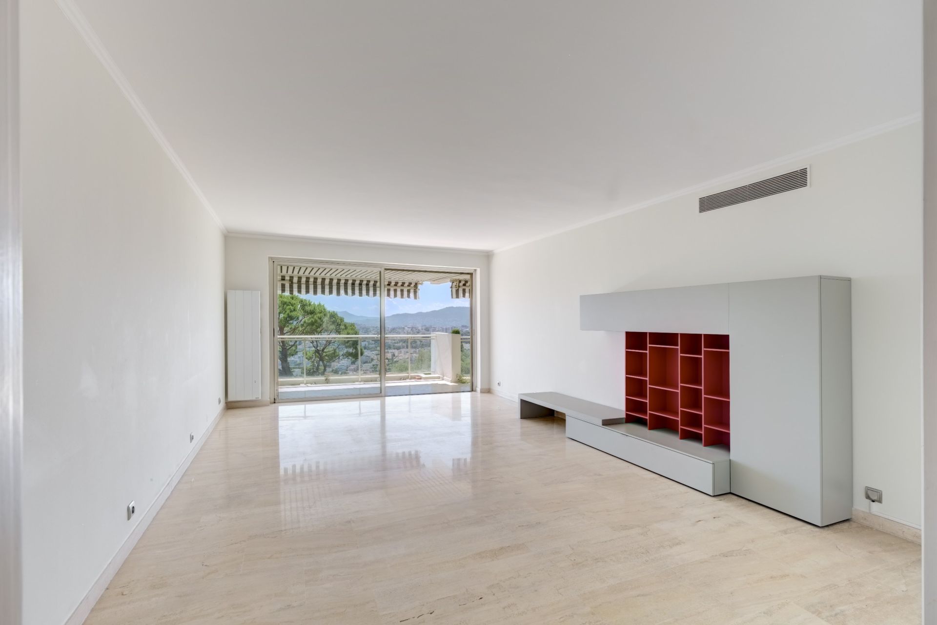 apartment 3 Rooms for sale on LE CANNET (06110)