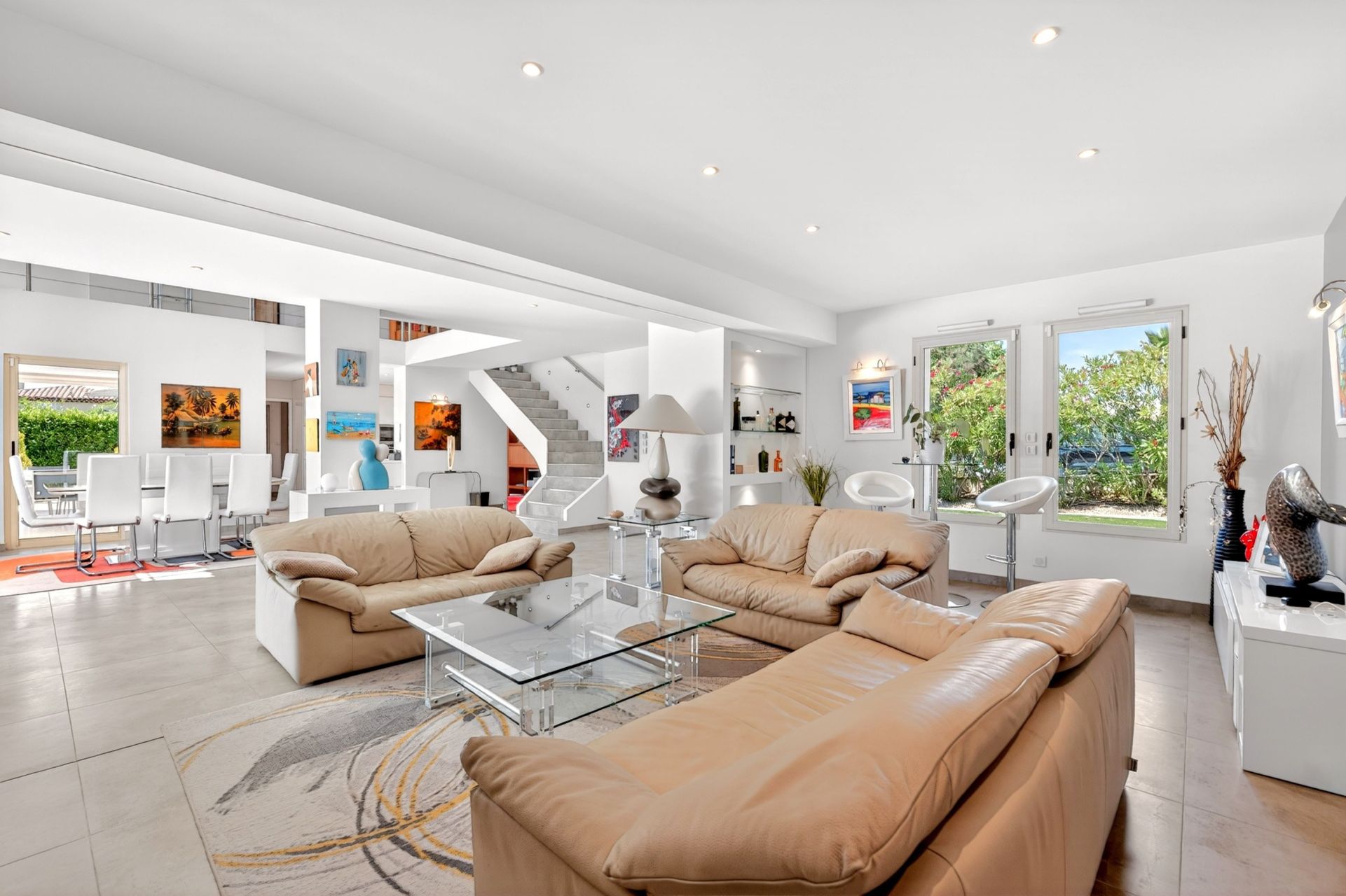 villa 8 Rooms for sale on MOUANS SARTOUX (06370)