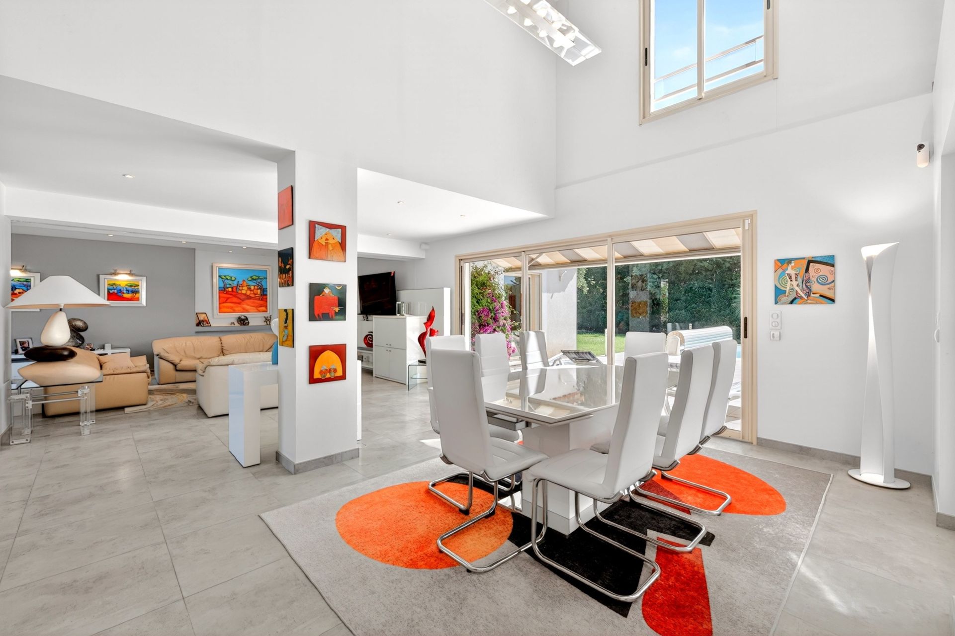 villa 8 Rooms for sale on MOUANS SARTOUX (06370)