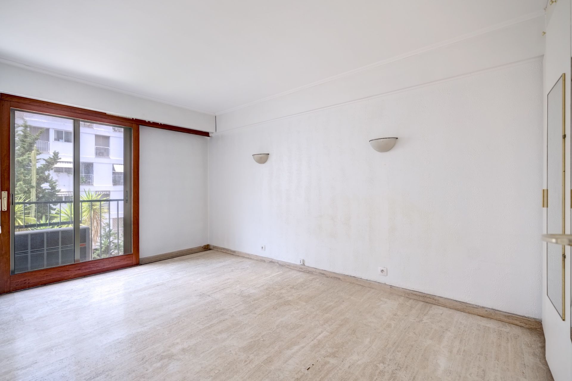 apartment 3 Rooms for sale on CANNES (06400)
