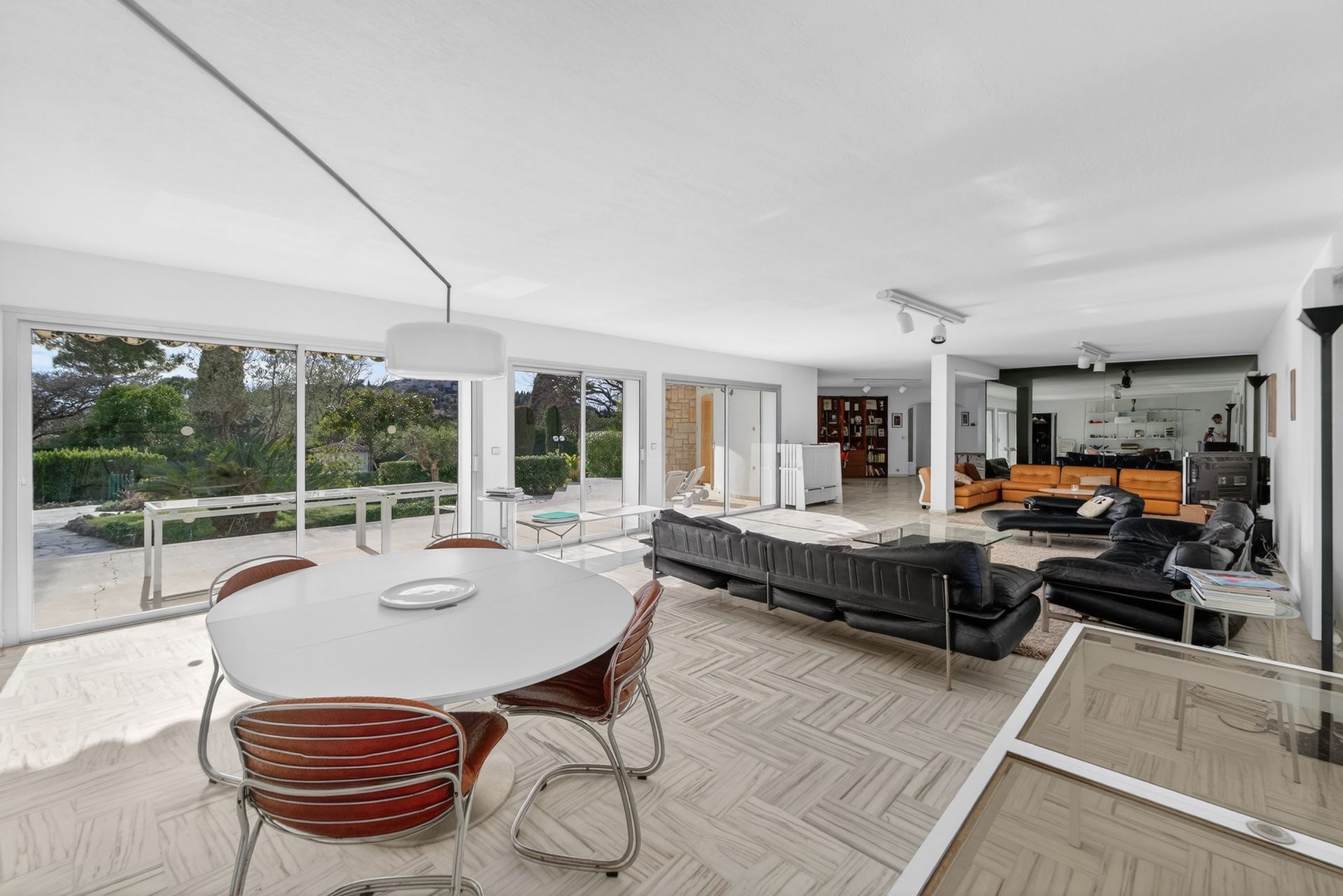 villa 10 Pièces en vente sur MOUGINS (06250)