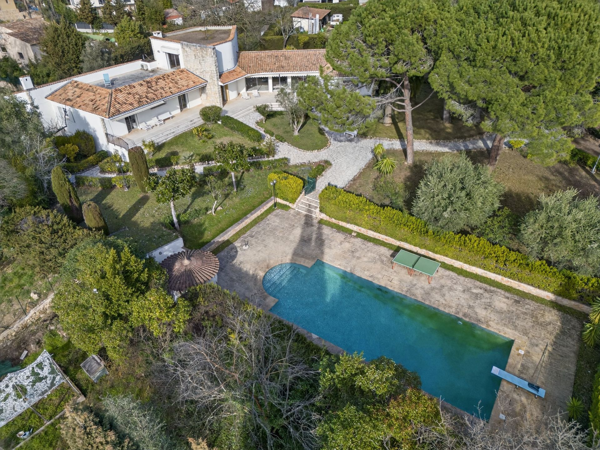 villa 10 Pièces en vente sur MOUGINS (06250)