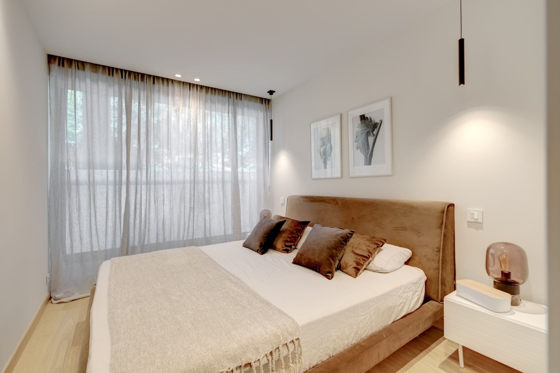 apartment 4 Rooms for sale on CANNES (06400)