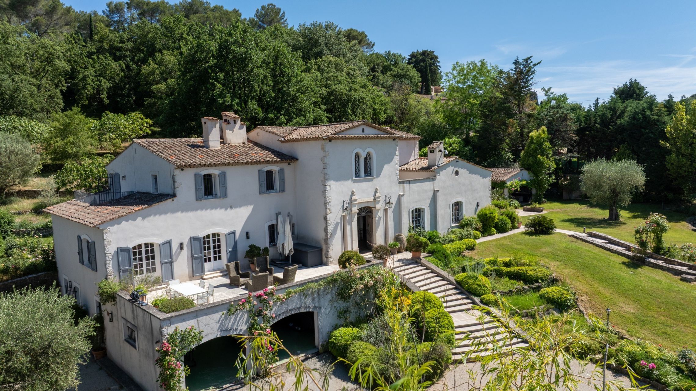 villa 11 Pièces en vente sur VALBONNE (06560)