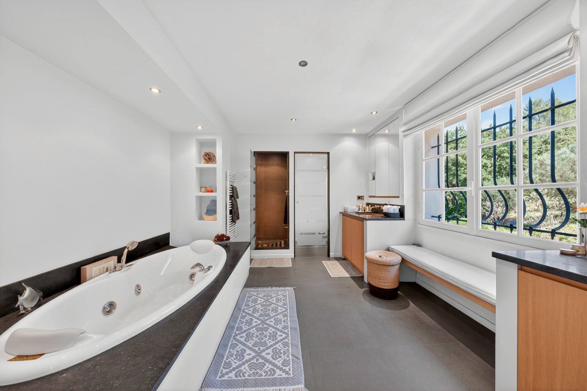 villa 11 Pièces en vente sur VALBONNE (06560)