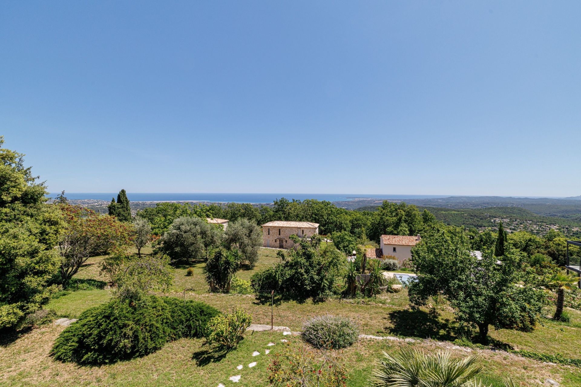 maison provençale 8 Pièces en vente sur VENCE (06140)