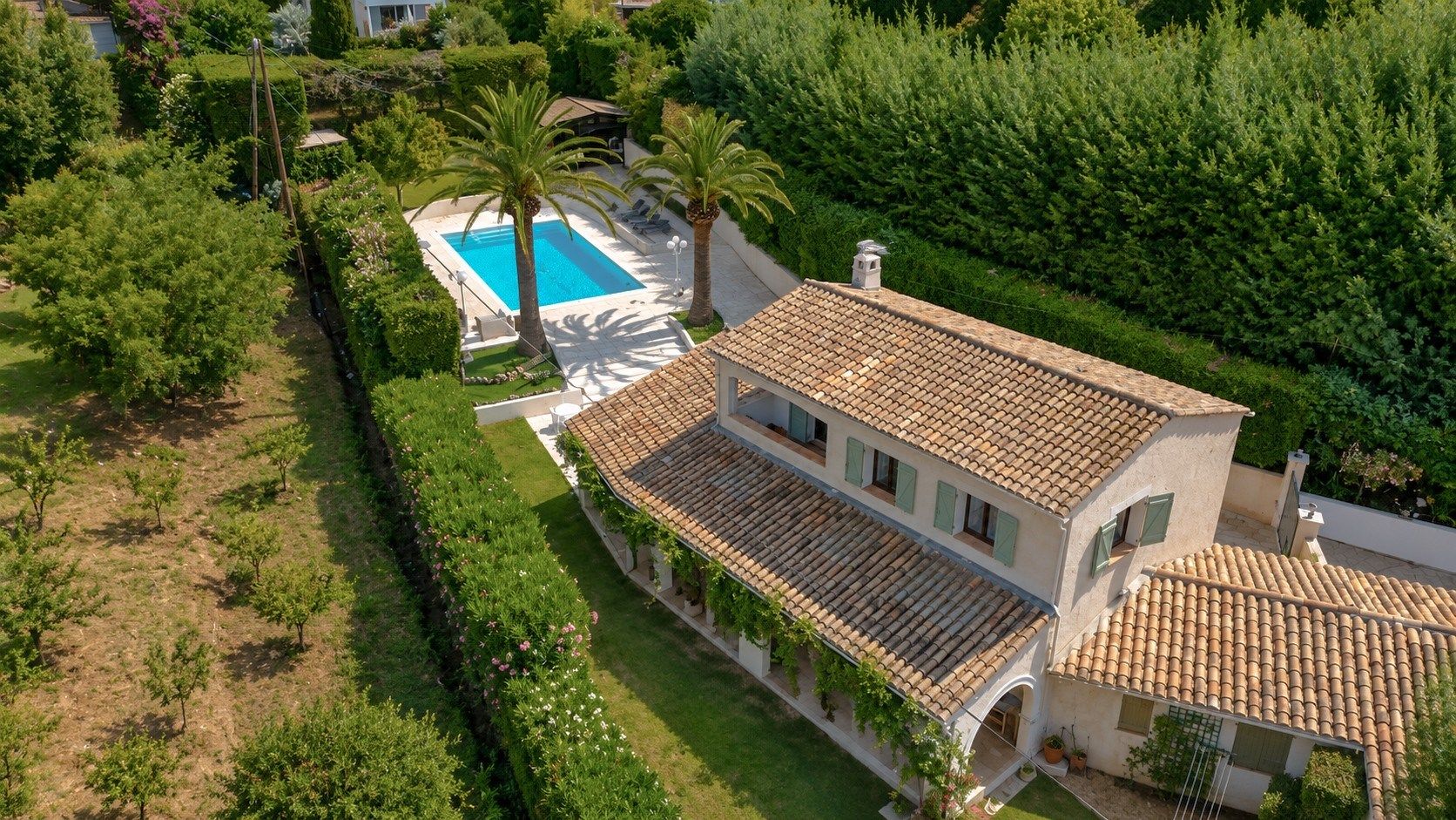 villa 6 Rooms for sale on MANDELIEU LA NAPOULE (06210)