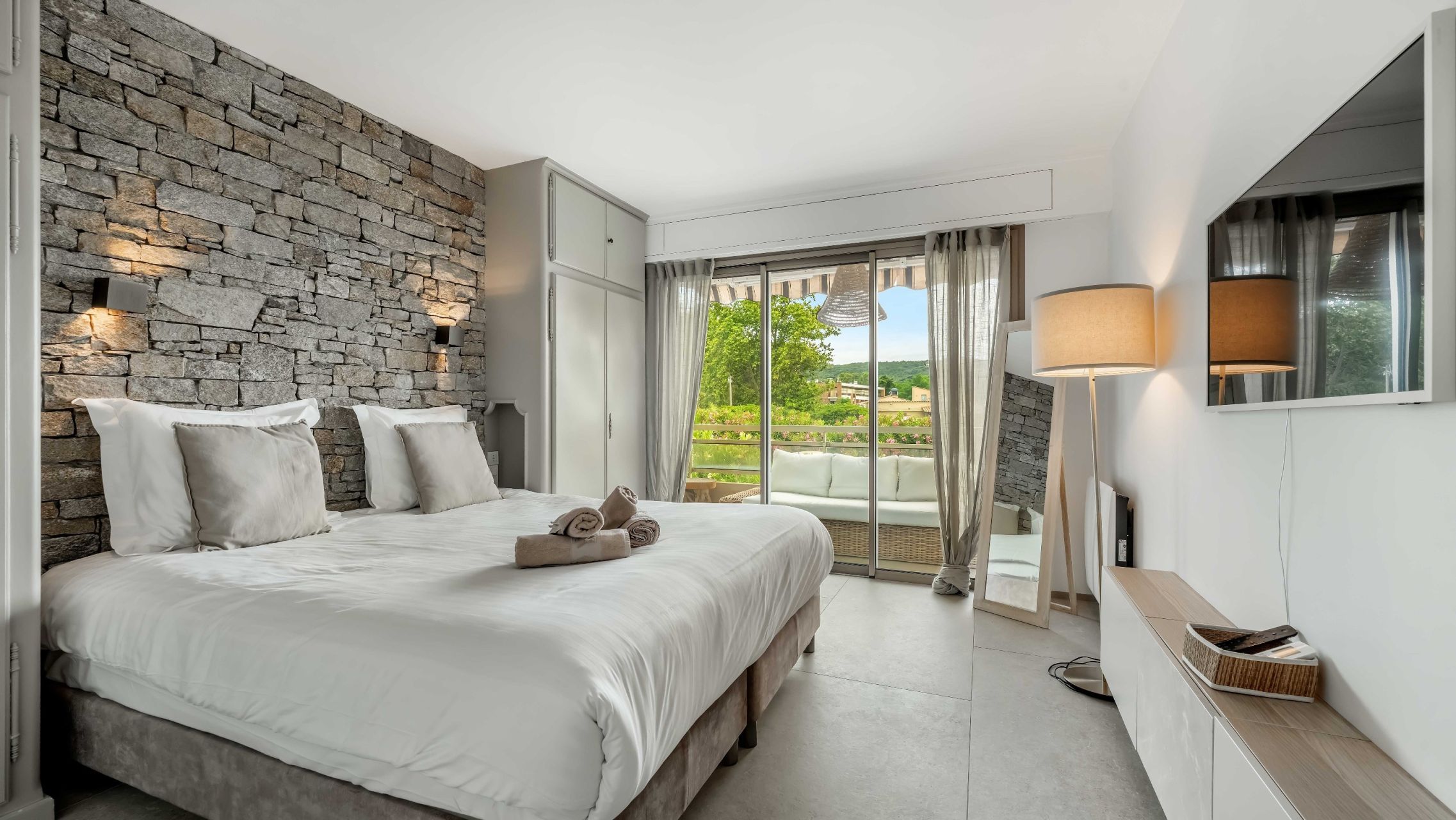appartement 4 Pièces en vente sur ST TROPEZ (83990)