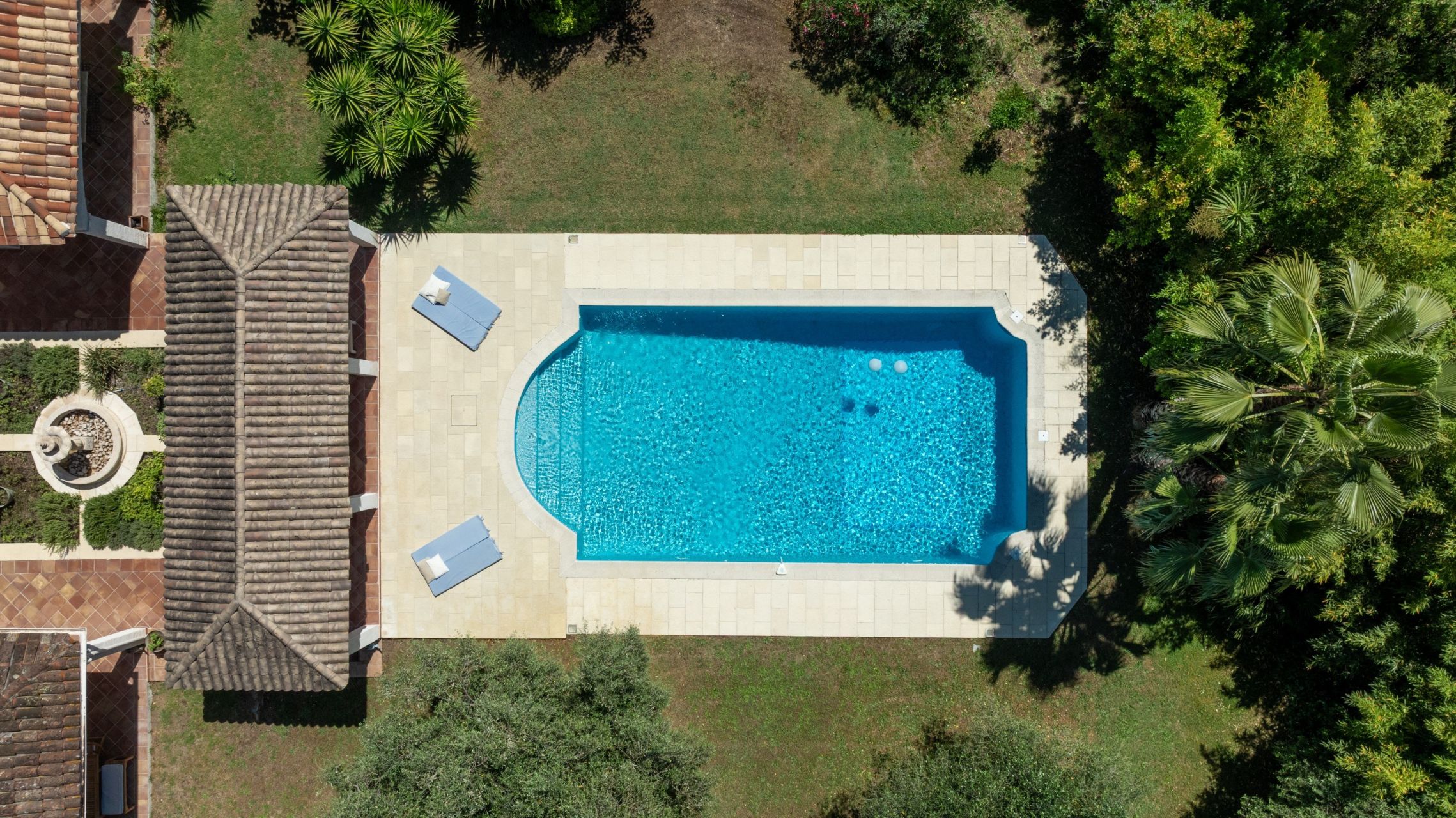 villa 9 Pièces en vente sur MOUANS SARTOUX (06370)