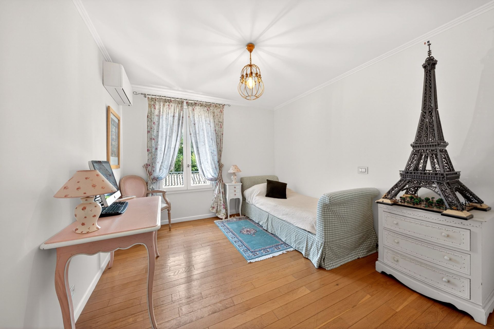 villa 9 Pièces en vente sur MOUANS SARTOUX (06370)