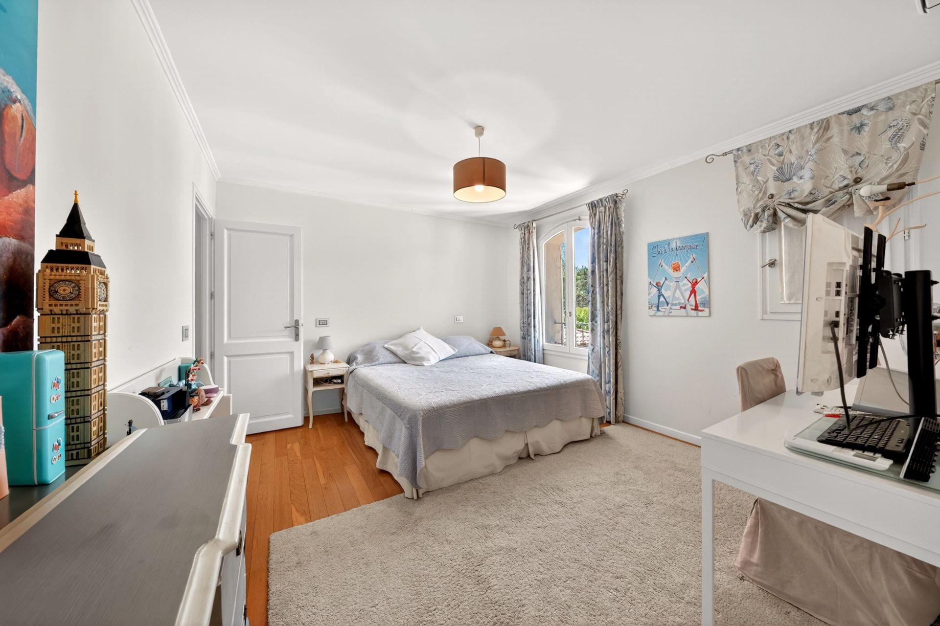 villa 9 Pièces en vente sur MOUANS SARTOUX (06370)