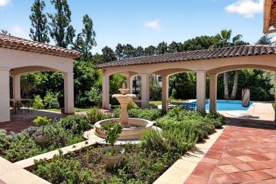 Vente Villa Mouans-Sartoux 9&nbsp;Pièces 277&nbsp;m²
