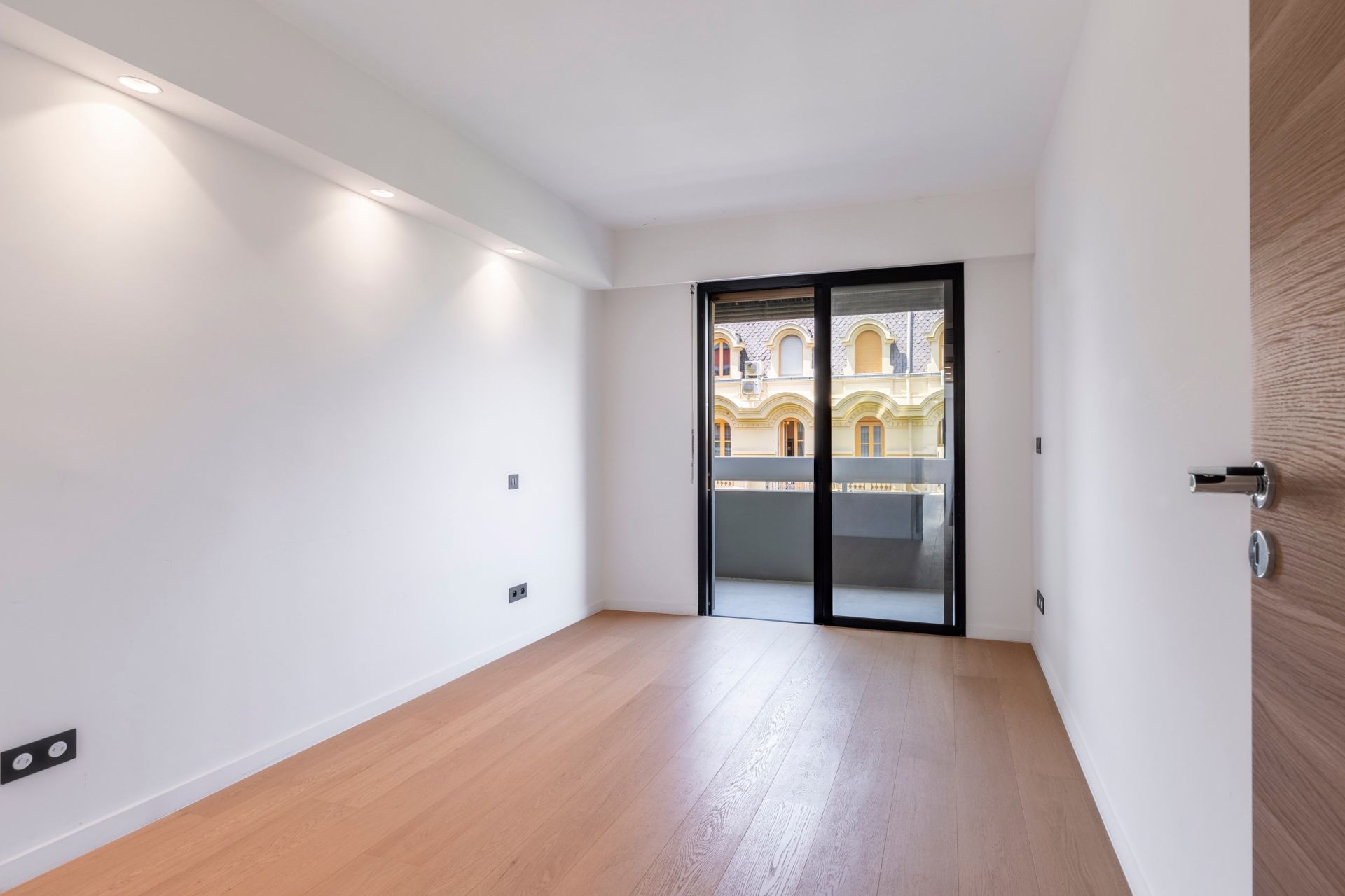 apartment 3 Rooms for sale on NICE (06000)