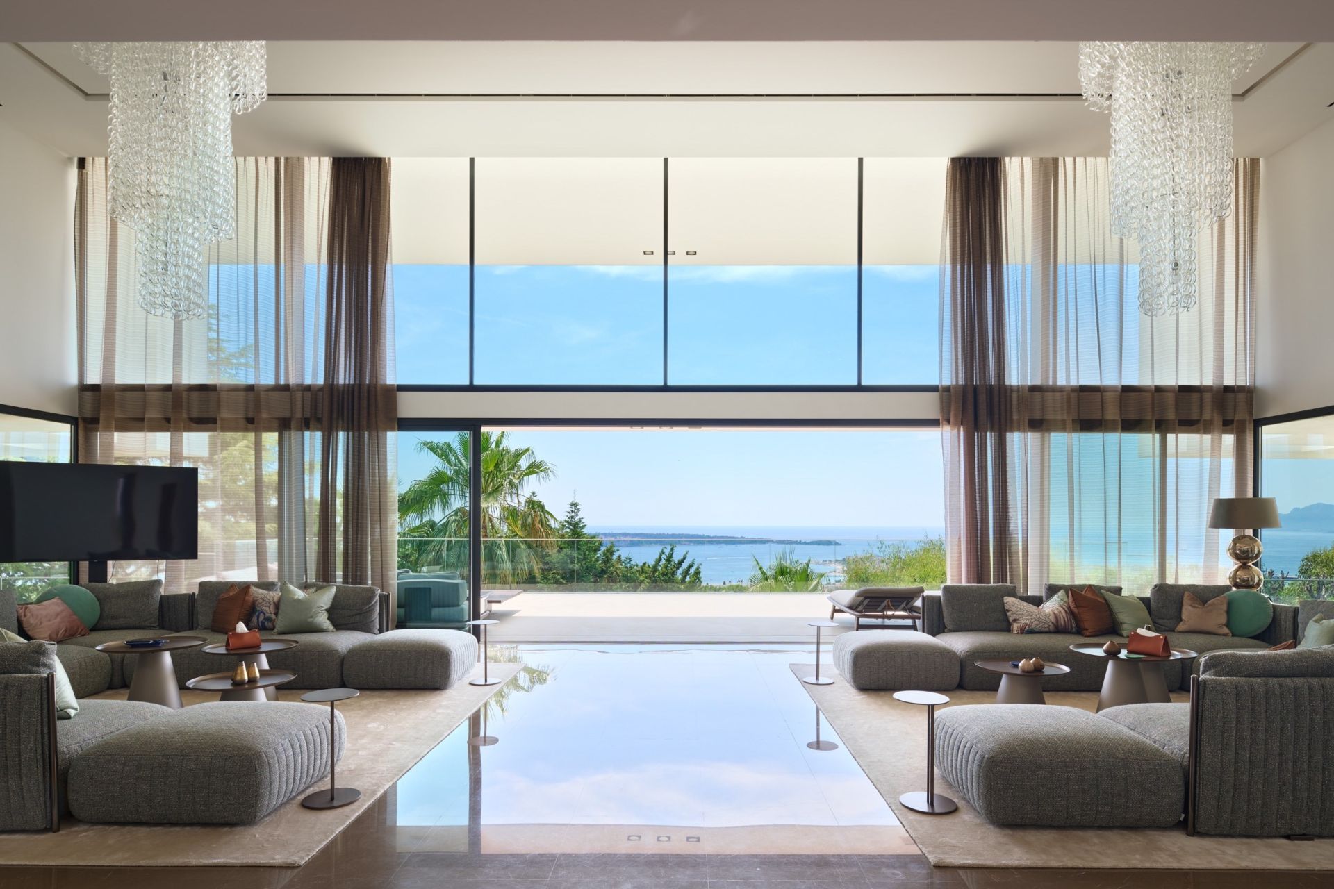 architect's house 14 Rooms for sale on CANNES (06400)