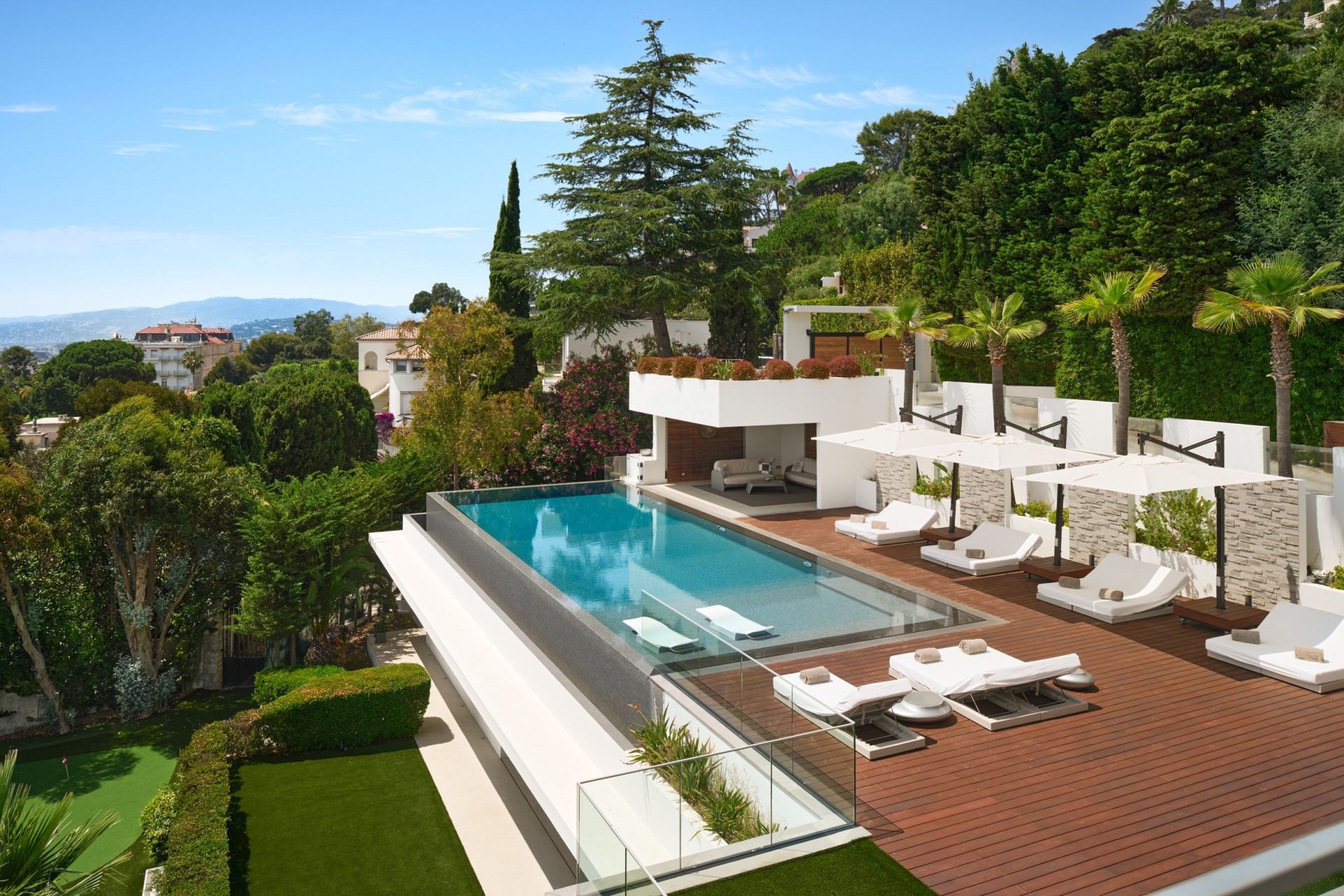 architect's house 14 Rooms for sale on CANNES (06400)