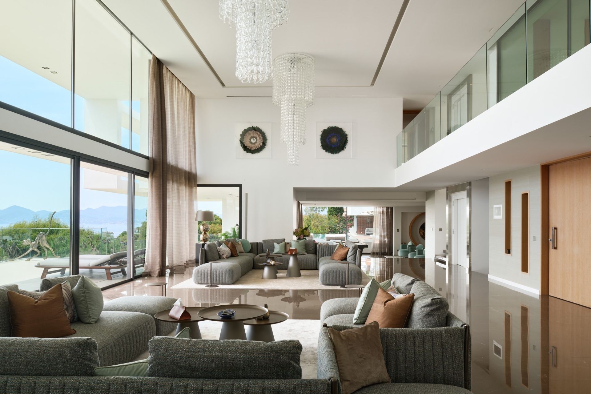 architect's house 14 Rooms for sale on CANNES (06400)