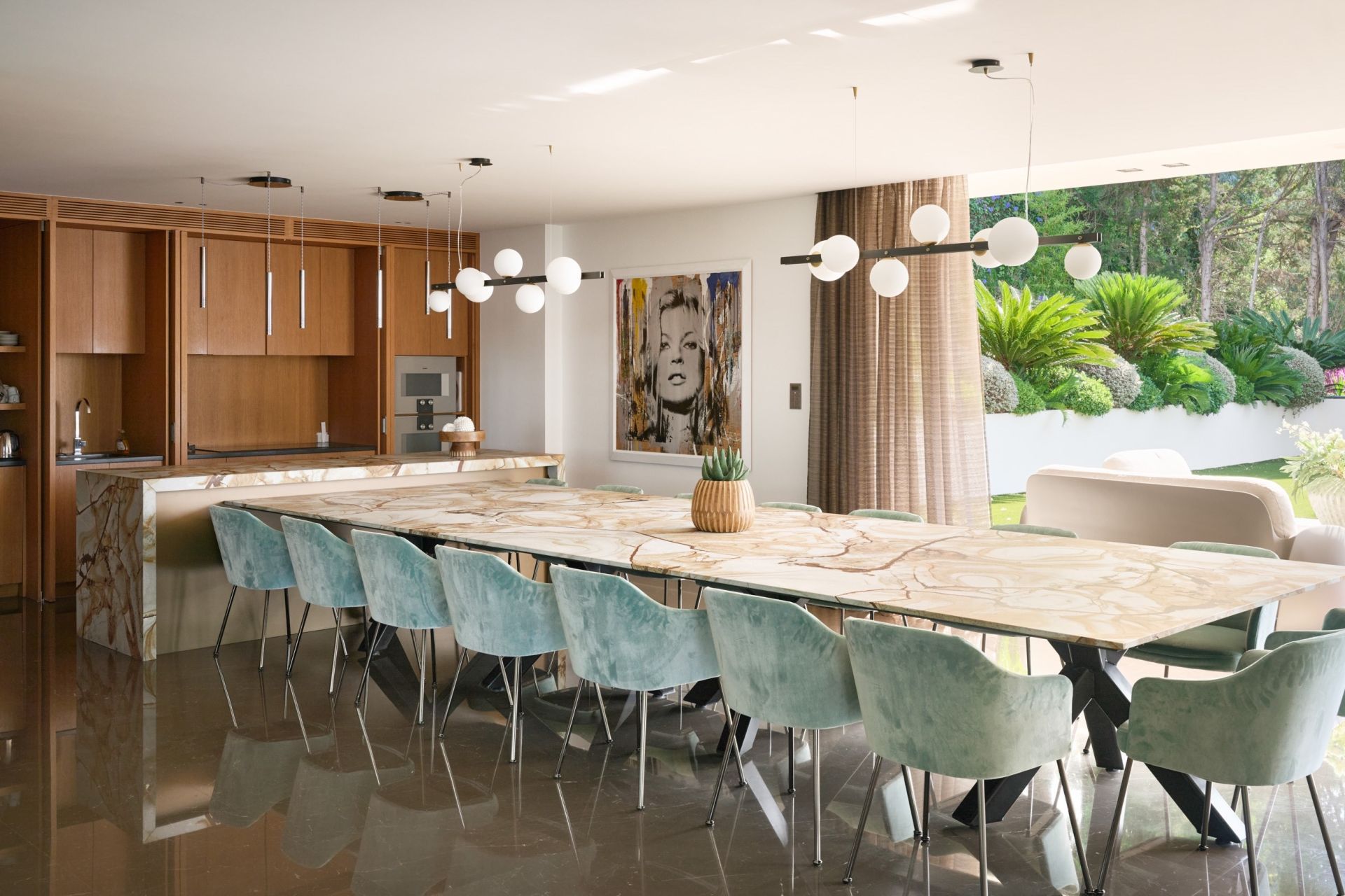 architect's house 14 Rooms for sale on CANNES (06400)