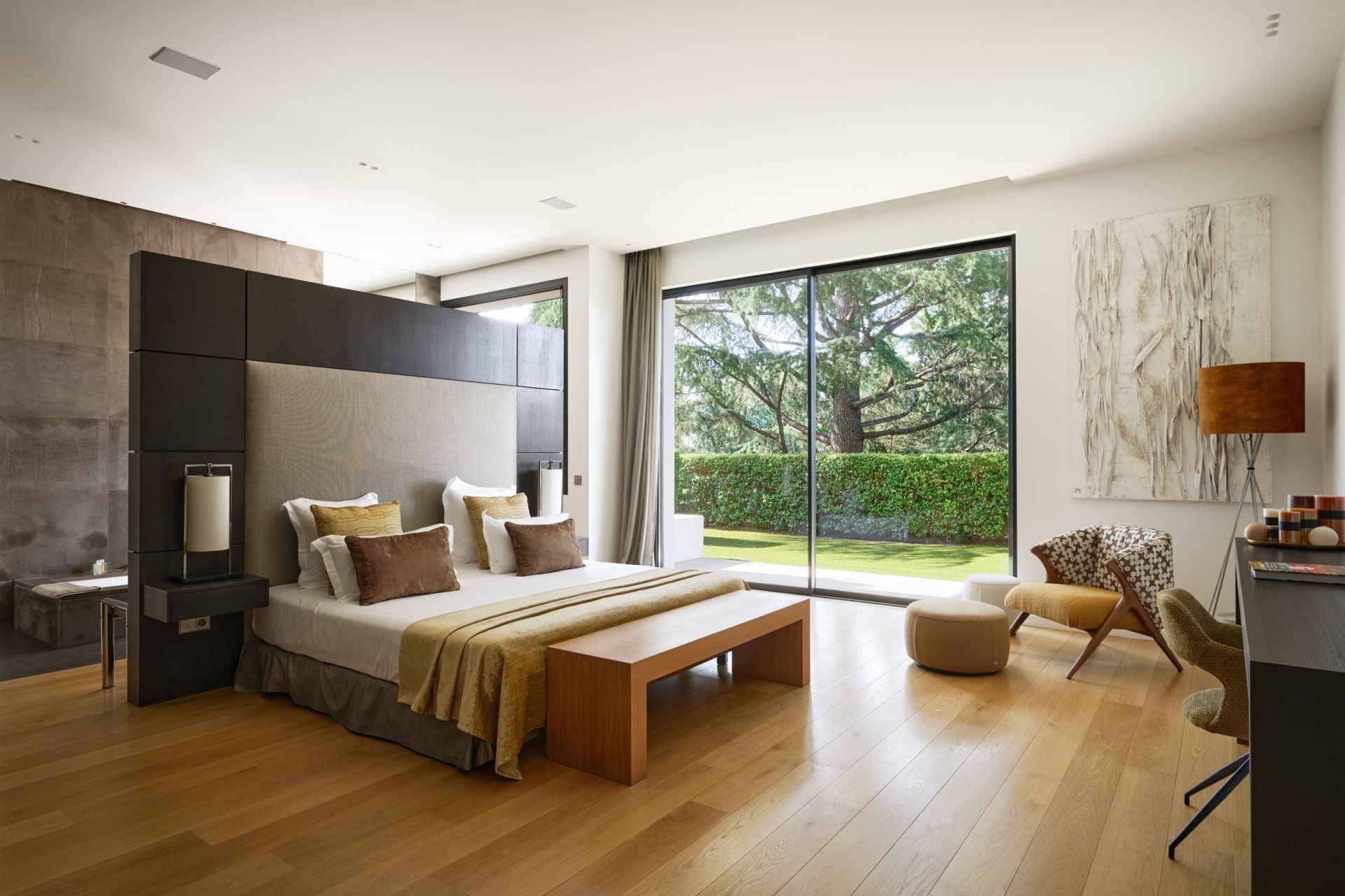architect's house 14 Rooms for sale on CANNES (06400)
