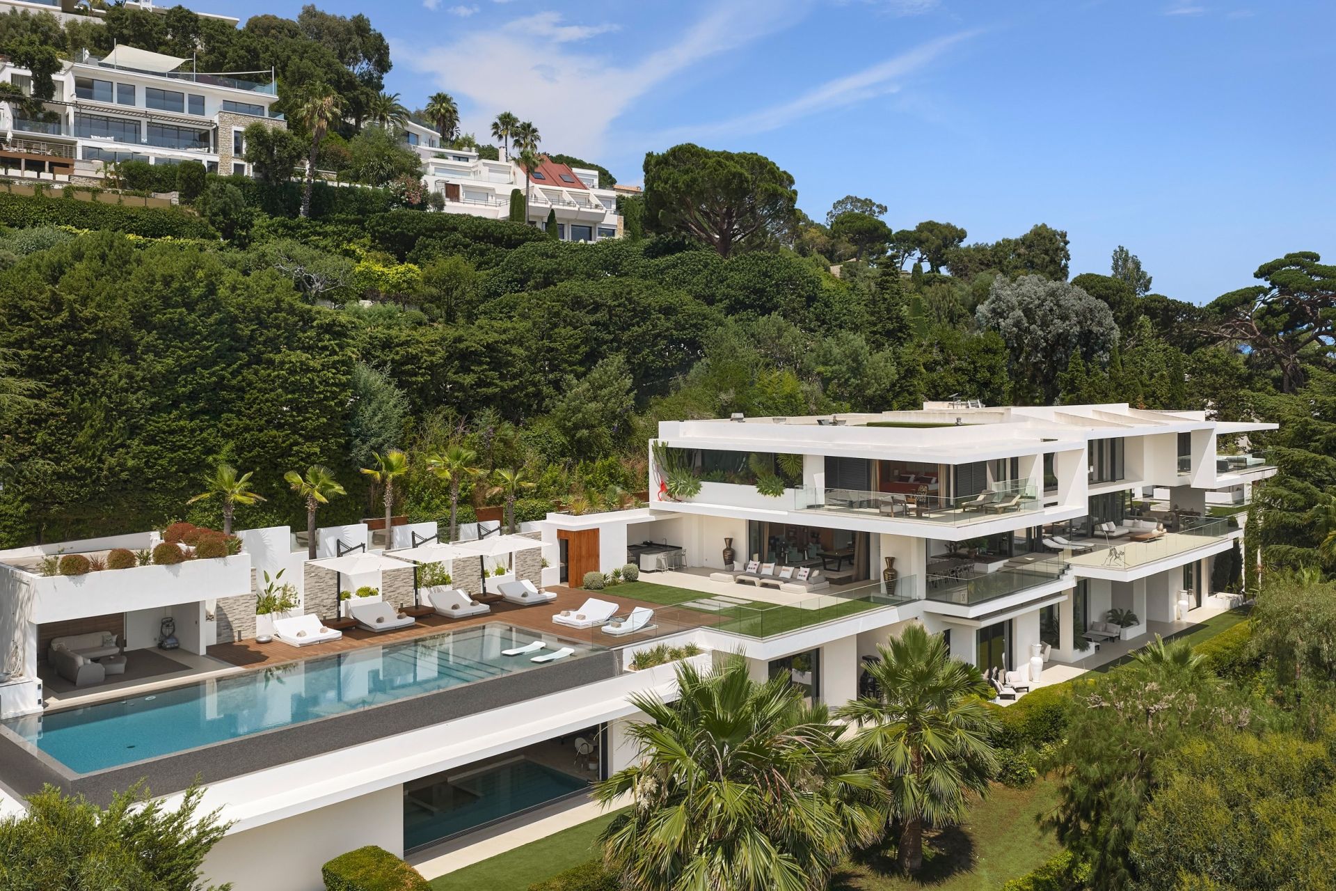 architect's house 14 Rooms for sale on CANNES (06400)
