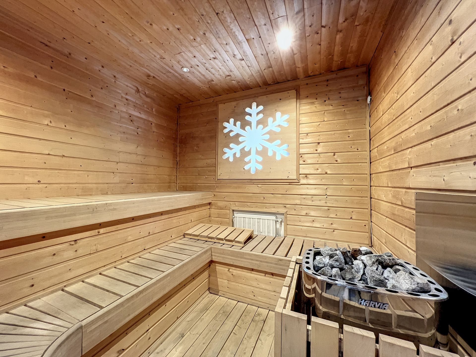 chalet 6 Rooms for sale on VALBERG (06470)
