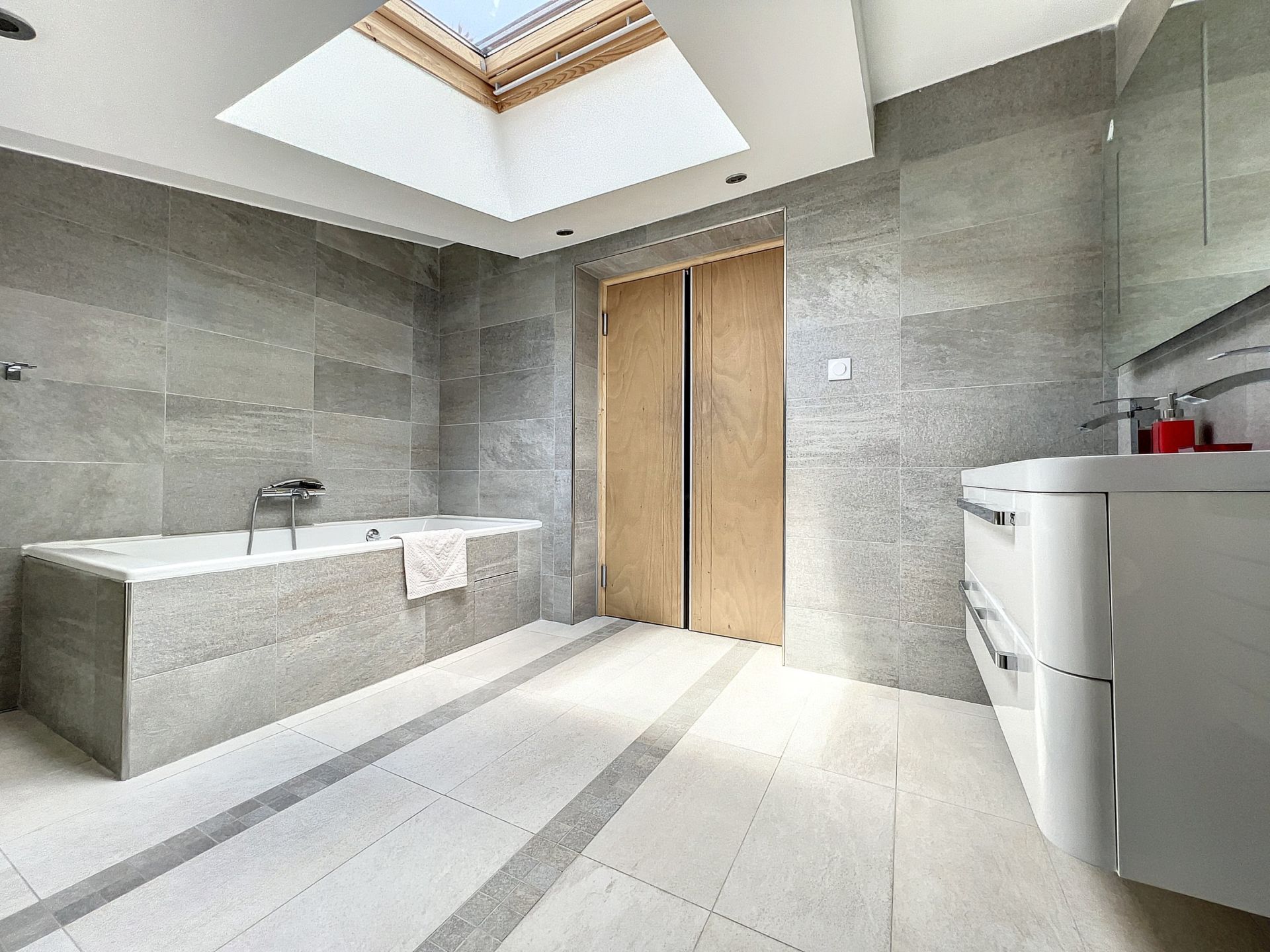 chalet 6 Rooms for sale on VALBERG (06470)