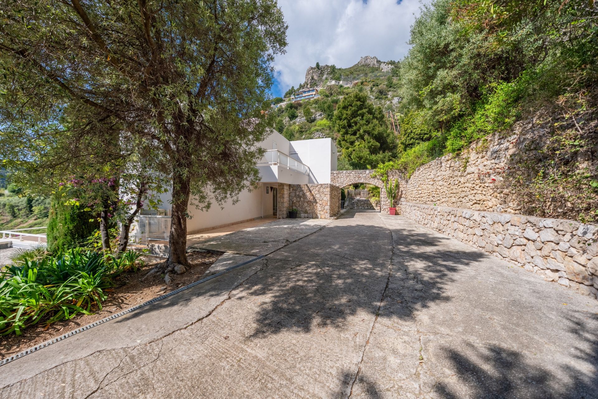 villa 7 Pièces en vente sur EZE (06360)