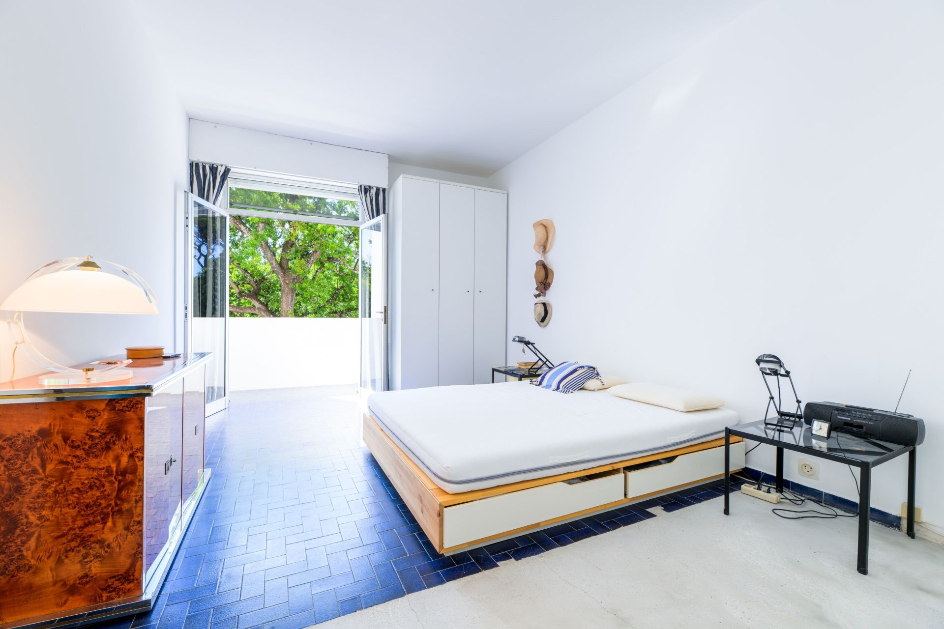 apartment 3 Rooms for sale on ST TROPEZ (83990)