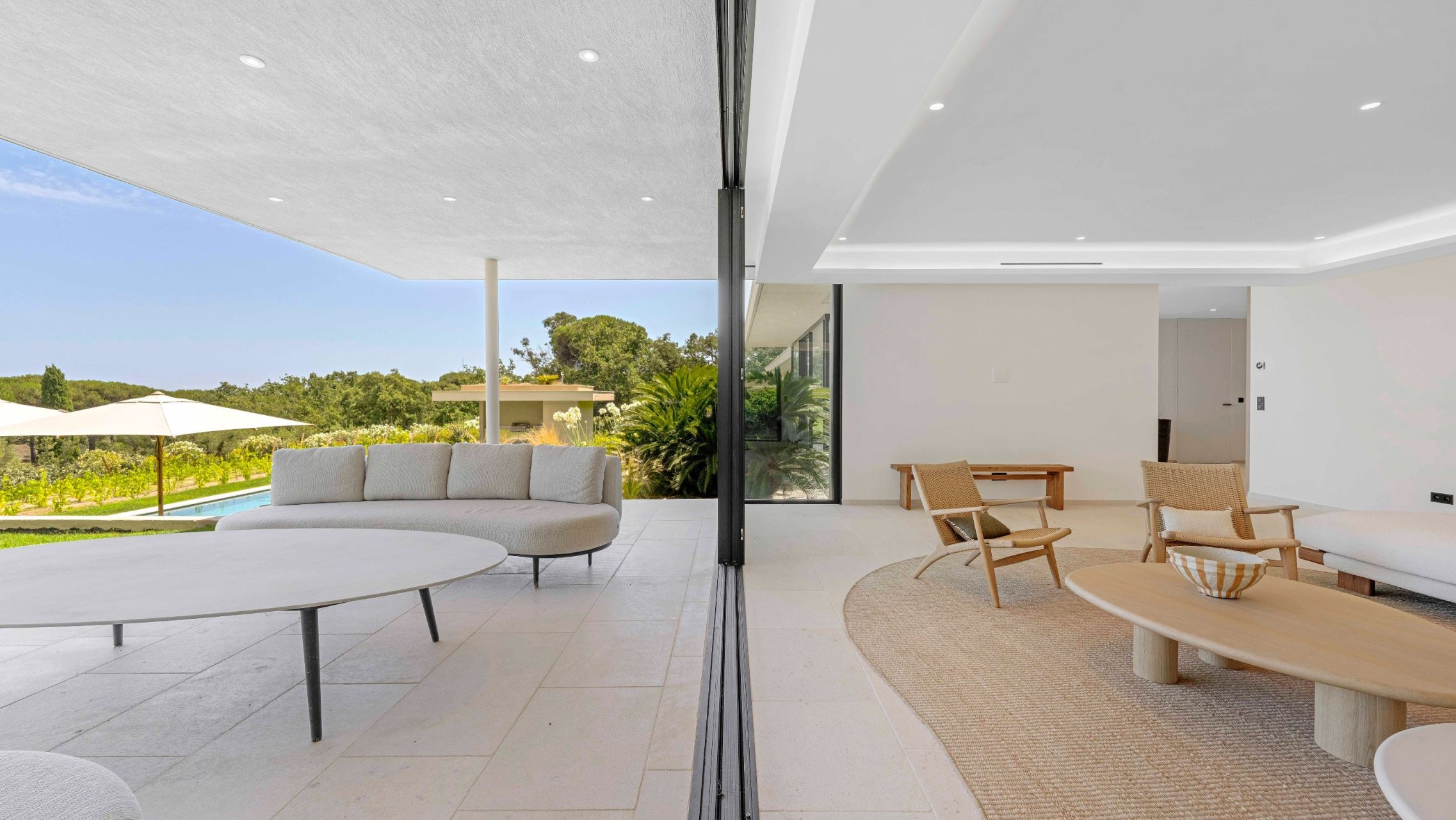 contemporary house 10 Rooms for sale on RAMATUELLE (83350)