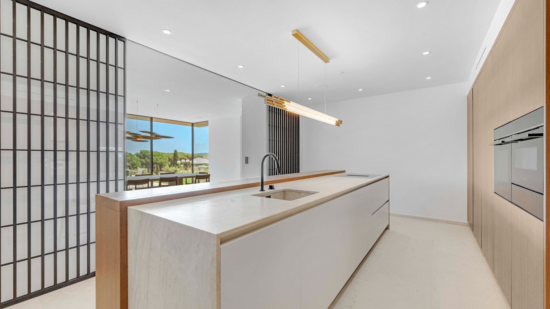 contemporary house 10 Rooms for sale on RAMATUELLE (83350)
