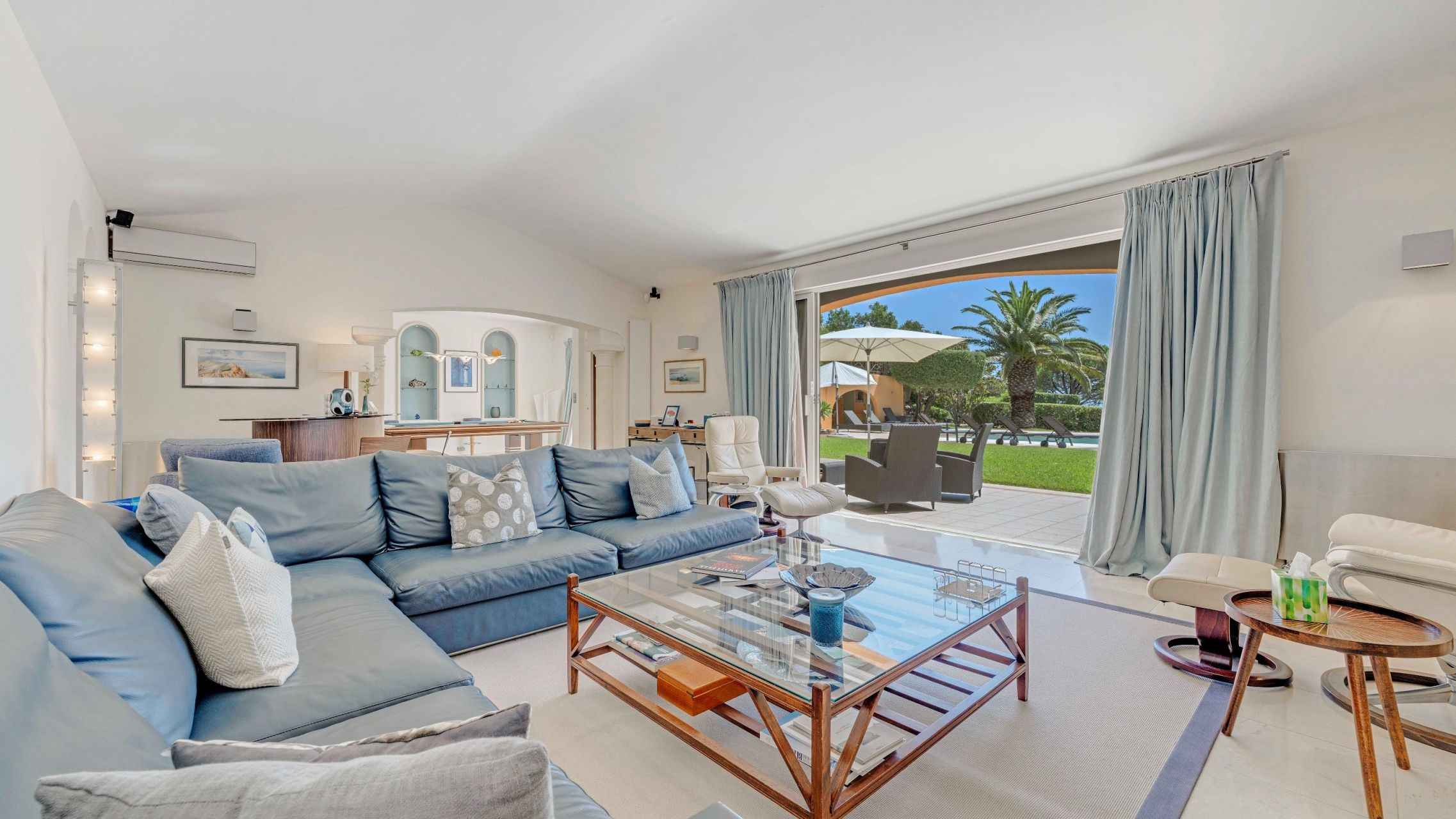 bastide 12 Rooms for sale on CAVALAIRE SUR MER (83240)